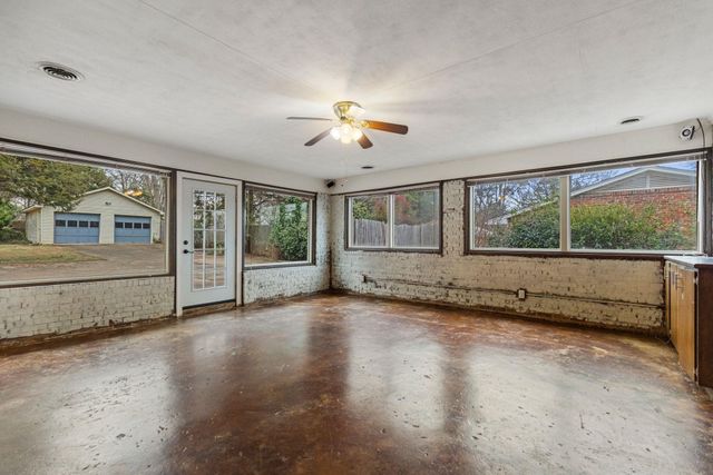 108 Duval Dr, Spartanburg, SC 29307