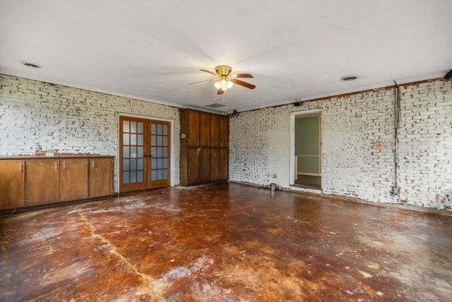 108 Duval Dr, Spartanburg, SC 29307