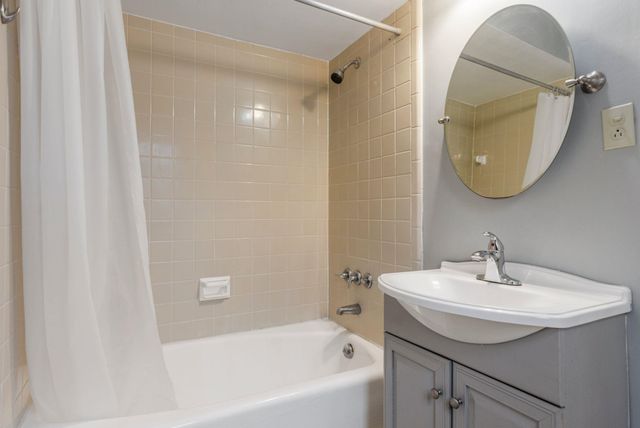 108 Duval Dr, Spartanburg, SC 29307