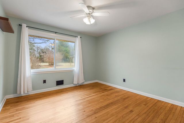 108 Duval Dr, Spartanburg, SC 29307