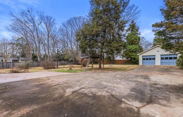 108 Duval Dr, Spartanburg, SC 29307