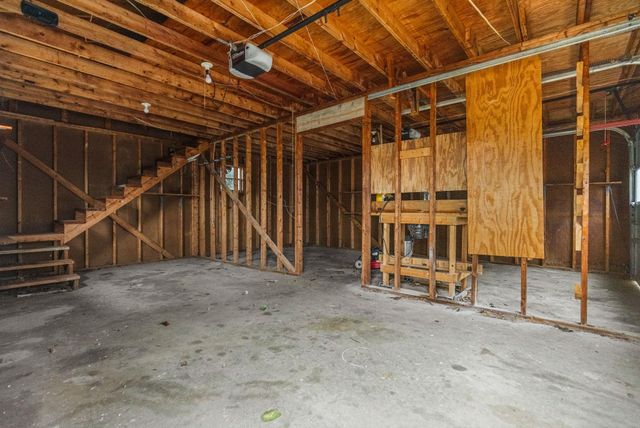 108 Duval Dr, Spartanburg, SC 29307