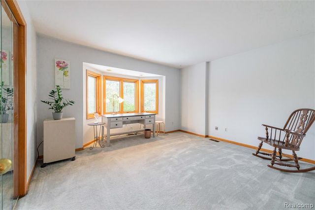 29462 East River Road, Grosse Ile, MI 48138