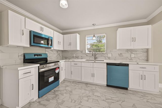 1102 Belaya Lane, Houston, TX 77090