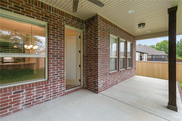 1602 SW Montrose Avenue, Bentonville, AR 72713