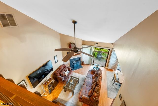 6 Sparrow Circle, Hampton Twp., NJ 07860