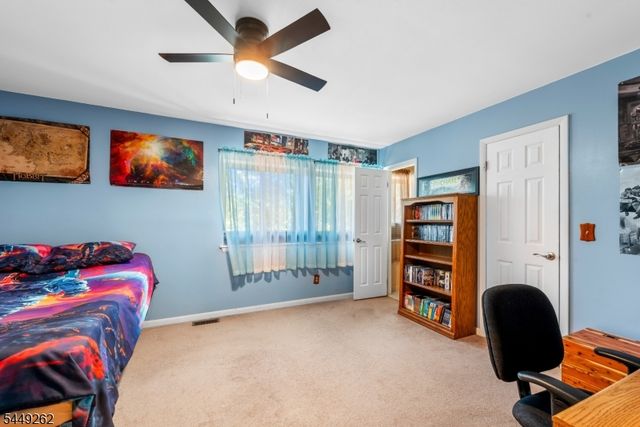 6 Sparrow Circle, Hampton Twp., NJ 07860