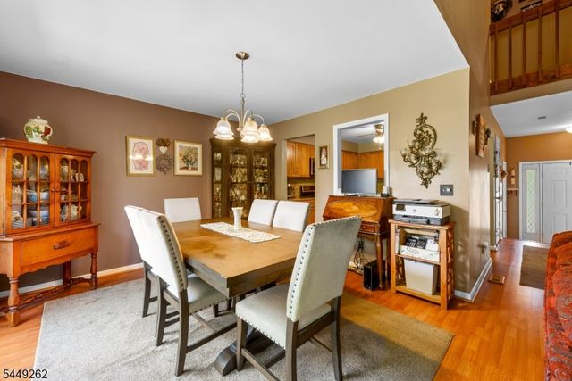 6 Sparrow Circle, Hampton Twp., NJ 07860