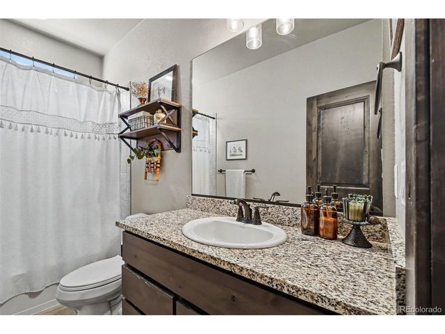 1833 Castle Hill Dr, Windsor, CO 80550