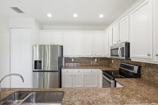 8895 CHESTNUT RIDGE Way, Boynton Beach, FL 33473