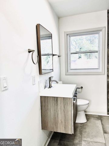 1122 Elaine Drive A, Forest Park, GA 30297