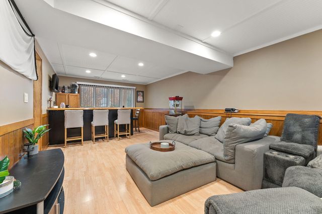 8921 W 125th Place, Cedar Lake, IN 46303