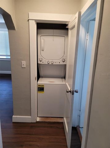 3301 W WOODLAWN AVENUE, Tampa, FL 33607