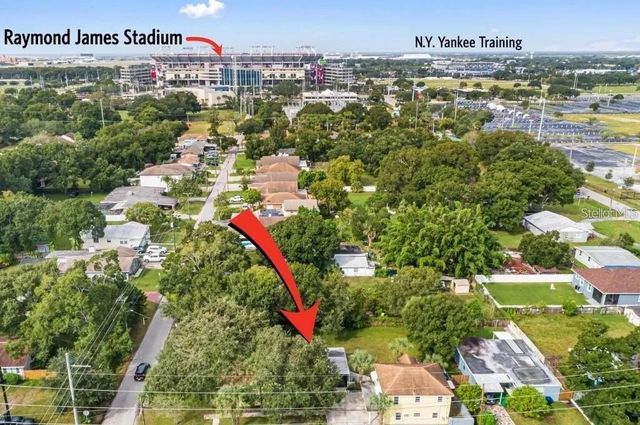 3301 W WOODLAWN AVENUE, Tampa, FL 33607