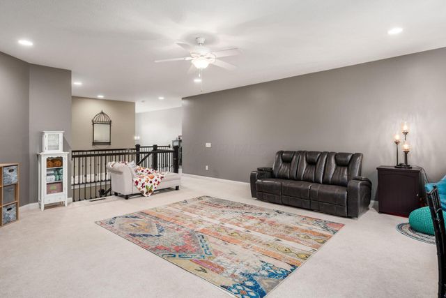 166 Split Log Pass, Delaware, OH 43015