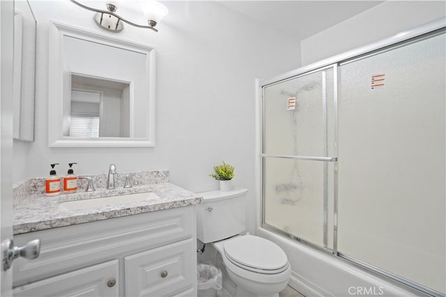 10331 Lindley 150, Porter Ranch, CA 91326