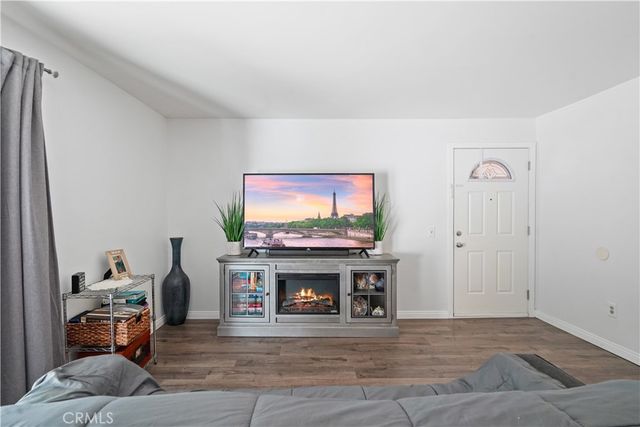 10331 Lindley 150, Porter Ranch, CA 91326