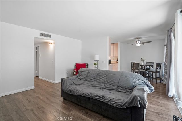 10331 Lindley 150, Porter Ranch, CA 91326