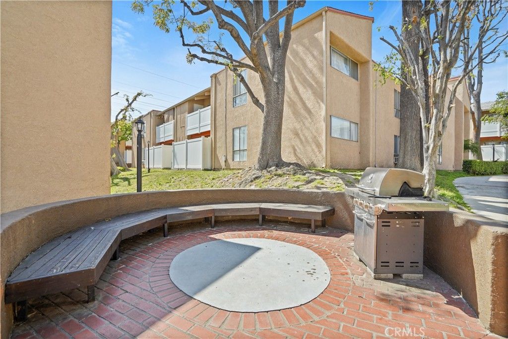 10331 Lindley 150, Porter Ranch, CA 91326