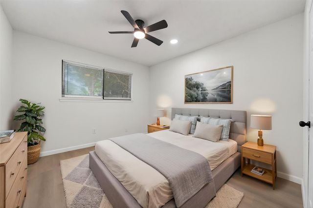 6 Quailwood Drive, Baytown, TX 77521