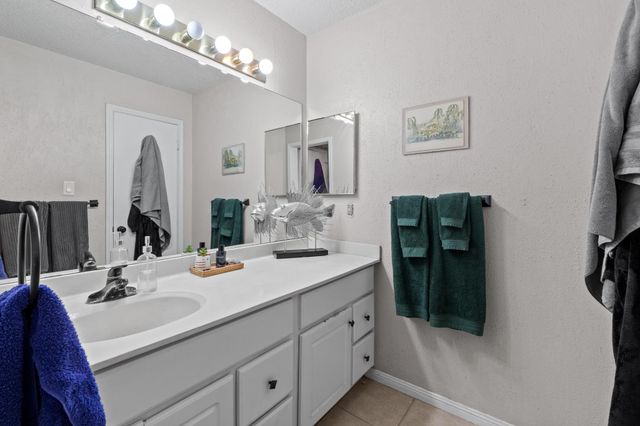 1601 Faro DR 2204, Austin, TX 78741