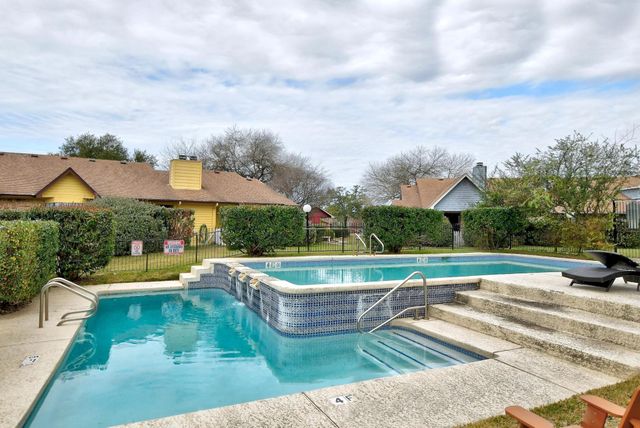 1601 Faro DR 2204, Austin, TX 78741