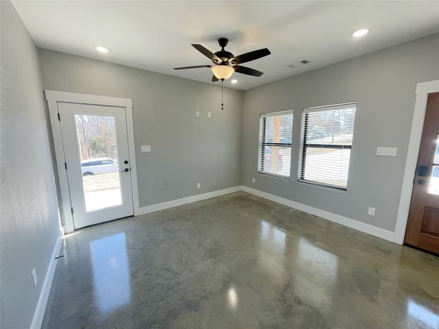 1215 Oak Drive 105, Denison, TX 75020