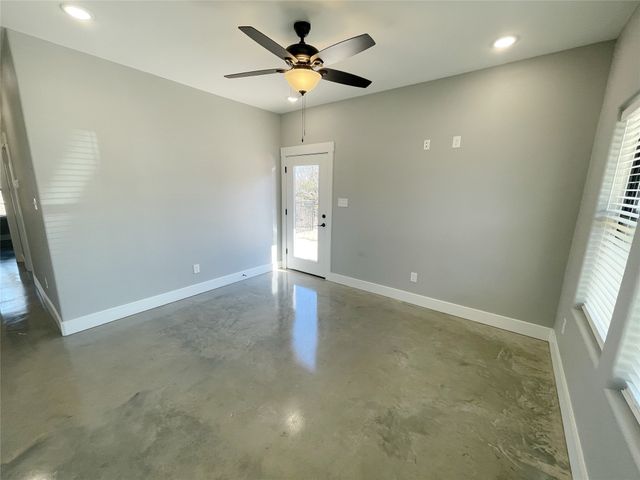 1215 Oak Drive 105, Denison, TX 75020