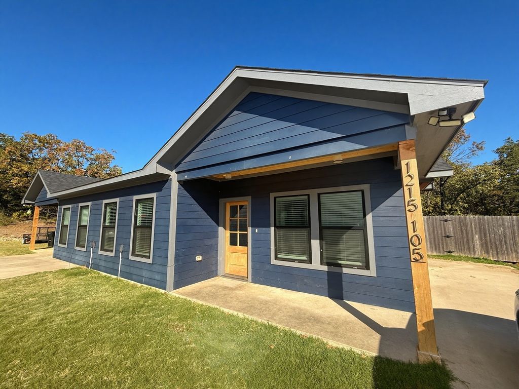 1215 Oak Drive 105, Denison, TX 75020