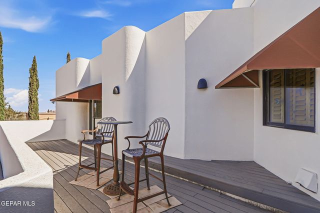 146 CRESTED PEAK Court, Santa Teresa, NM 88008