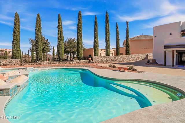 146 CRESTED PEAK Court, Santa Teresa, NM 88008