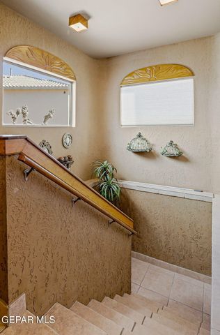 146 CRESTED PEAK Court, Santa Teresa, NM 88008