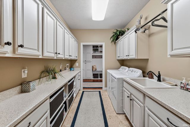 18335 Donegal Drive, South Bend, IN 46637