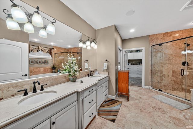 18335 Donegal Drive, South Bend, IN 46637