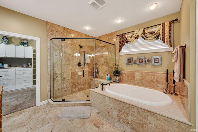 18335 Donegal Drive, South Bend, IN 46637