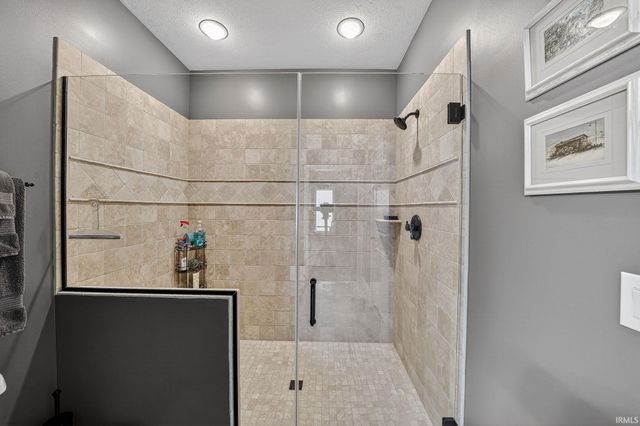 18335 Donegal Drive, South Bend, IN 46637