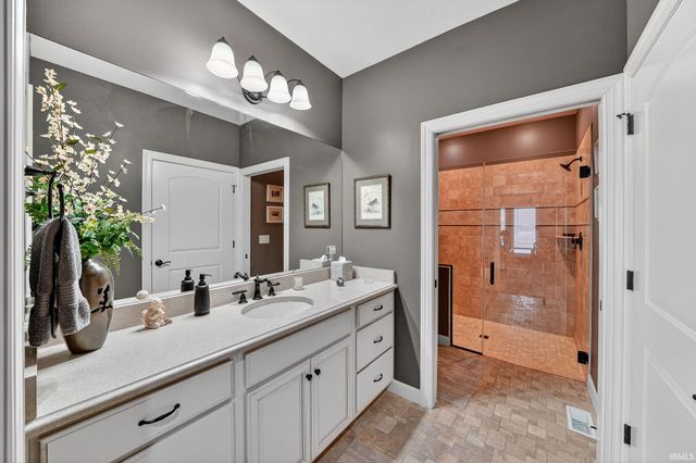 18335 Donegal Drive, South Bend, IN 46637