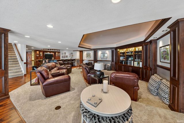 18335 Donegal Drive, South Bend, IN 46637