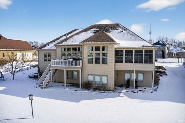 18335 Donegal Drive, South Bend, IN 46637