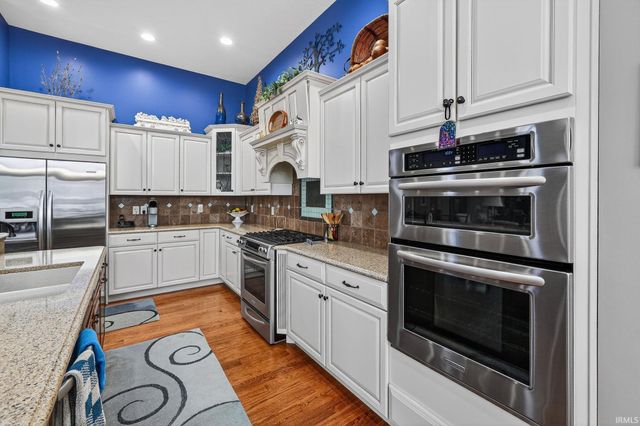 18335 Donegal Drive, South Bend, IN 46637