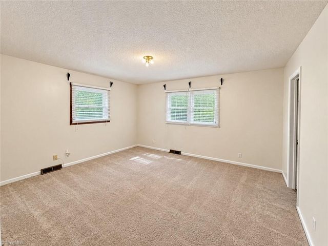 1530 Norwich Road, Winston-salem, NC 27127