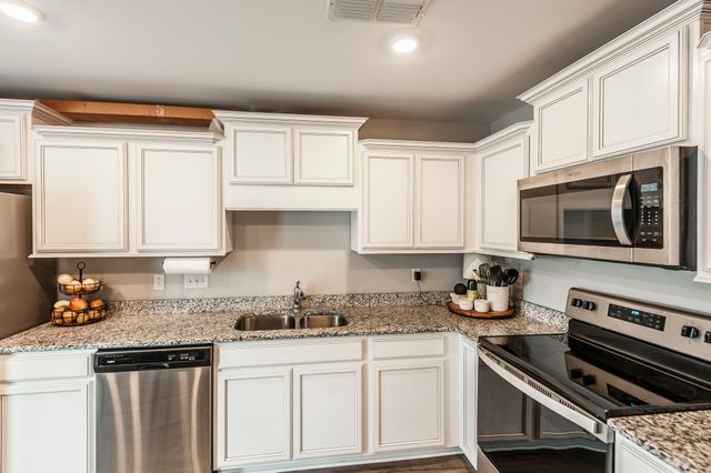 3408 Donerail Cir, Murfreesboro, TN 37128