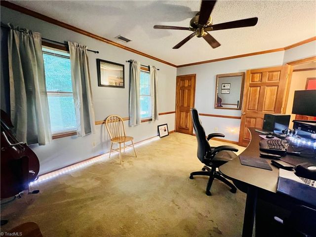 275 Ivy Lane, Wilkesboro, NC 28697