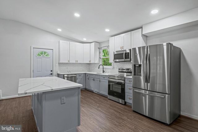 2816 BALLENGER CREEK PIKE, Frederick, MD 21703