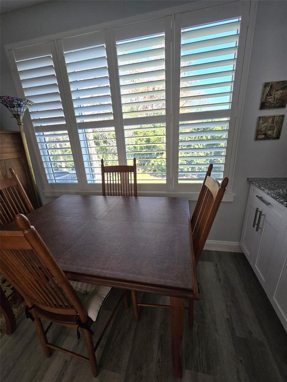 Image 14 of property listing at Address unavailable.