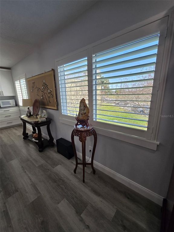 Image 7 of property listing at Address unavailable.