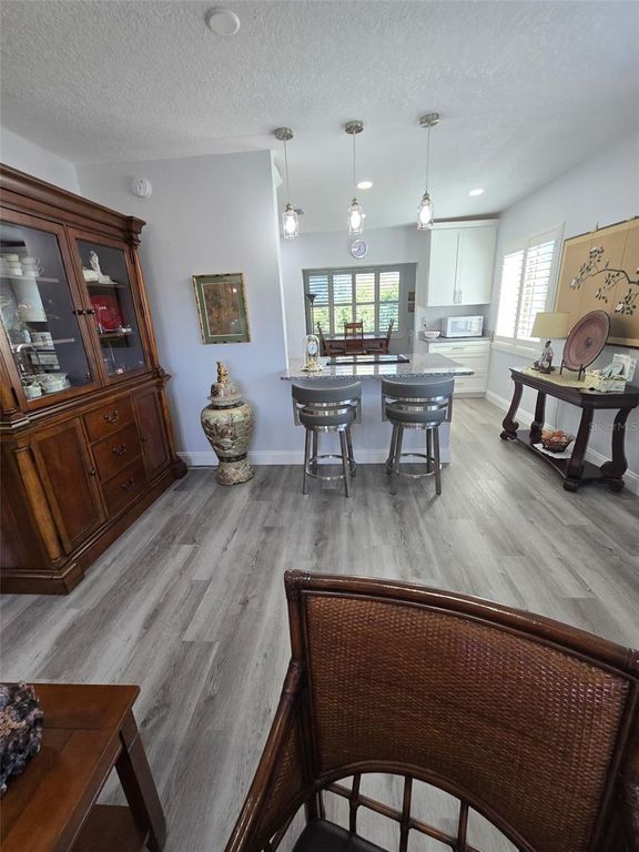 Image 8 of property listing at Address unavailable.