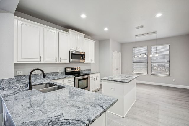 813 Lake Forest Trail, Little Elm, TX 75068