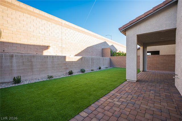 2848 Lindsey Springs Street, Las Vegas, NV 89142