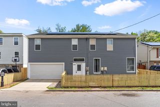 5809 BURGUNDY ST, Capitol Heights, MD 20743